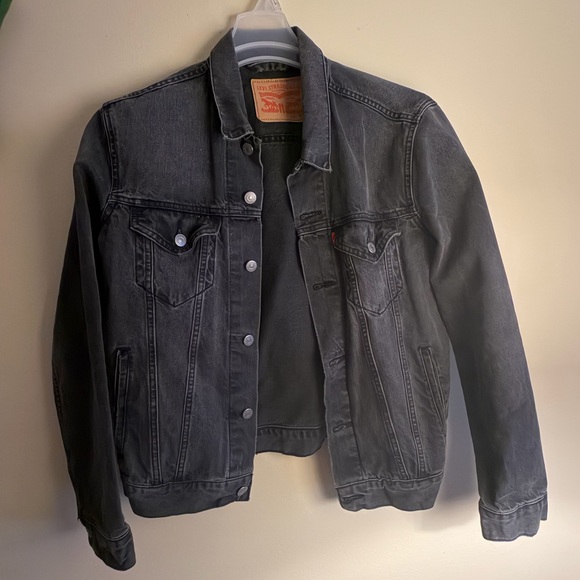 Levi's Other - Levi's Black Jacket with Brown Label